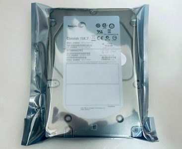 Seagate 9FN004-087 Cheetah 15K.7 Series 600GB 15000RPM Fibre Channel 4Gb/s 16MB Cache (CE) 3.5-Inch Hard Drive Seagate 9FN004-087 Cheetah 15K.7 Series 600GB 15000RPM Fibre Channel 4Gb/s 16MB Cache (CE) 3.5-Inch Hard Drive