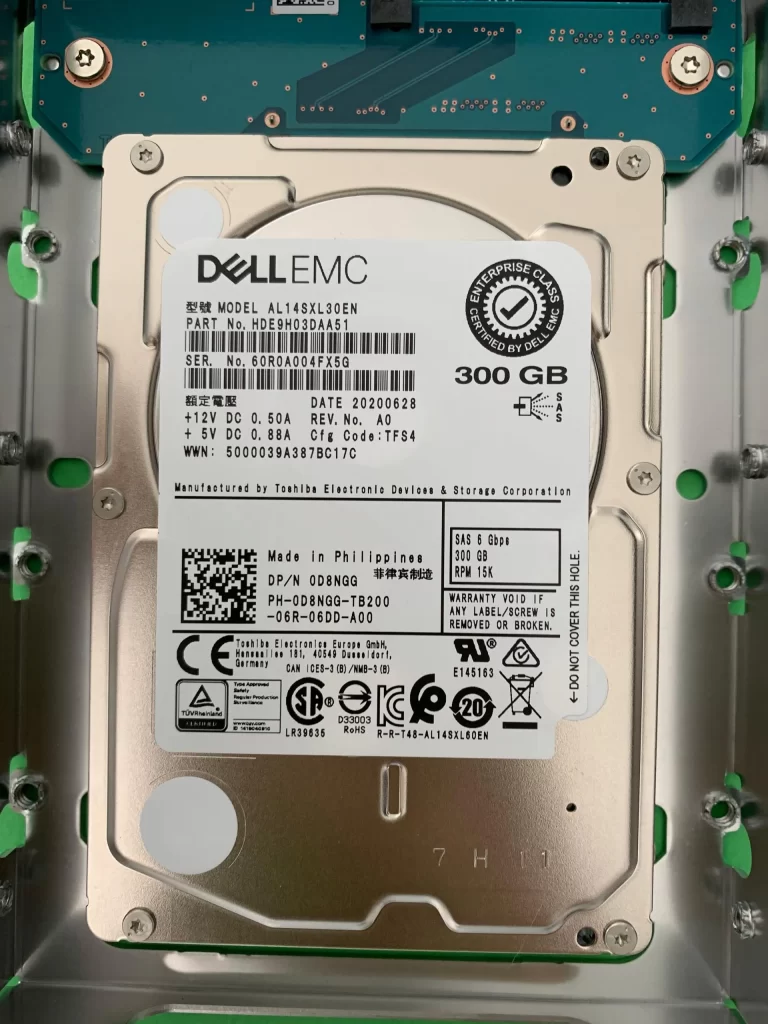 DELL EMC 300GB 2.5" SAS 15K 6Gb/s HDE9H03DAA51